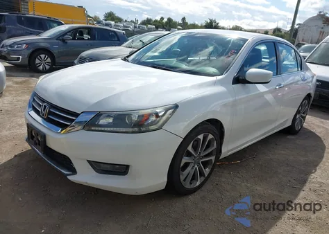 2015 Honda Accord Sport z USA, uszkodzony, nr VIN 1HGCR2F5XFA071700